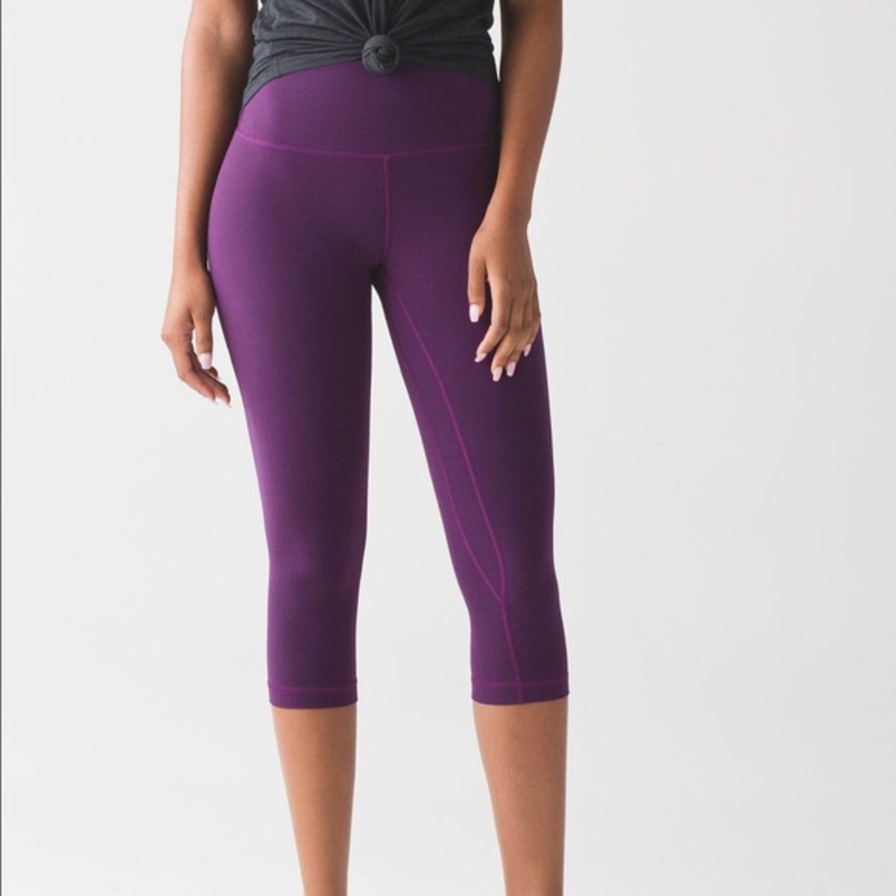 Lululemon “Alight Pant ||” in size 4. Magenta